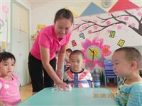 保育员中级培训班（政策补贴1500元）